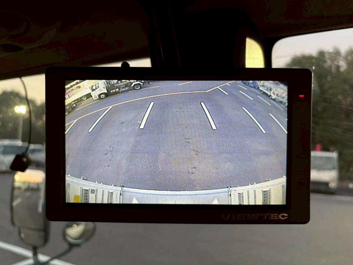 ワイドロング東プレ低温パワーゲート付きAT|中古トラックの販売・買取・査定のアイナビ