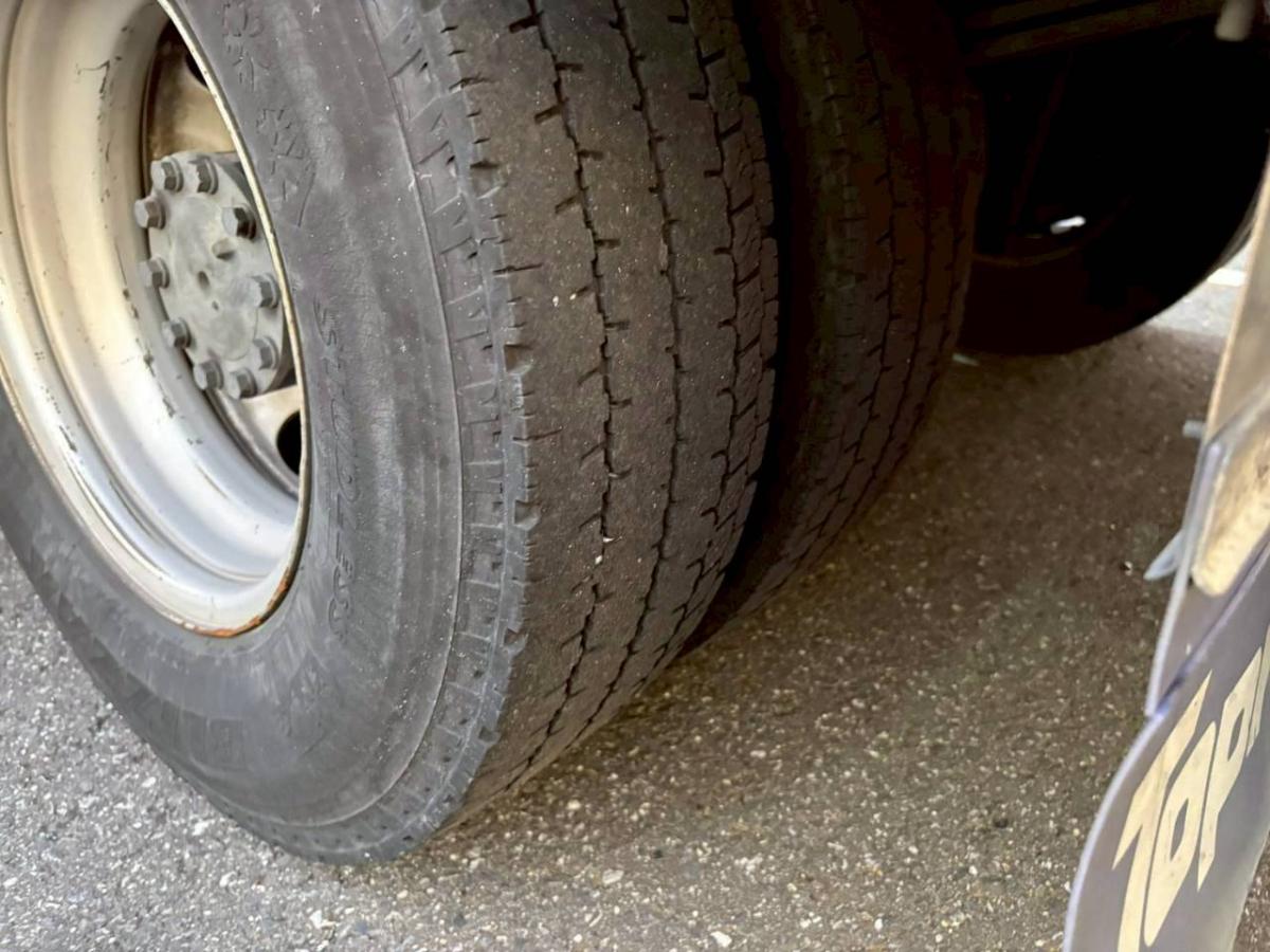 ワイドロング東プレ低温パワーゲート付きAT|中古トラックの販売・買取・査定のアイナビ