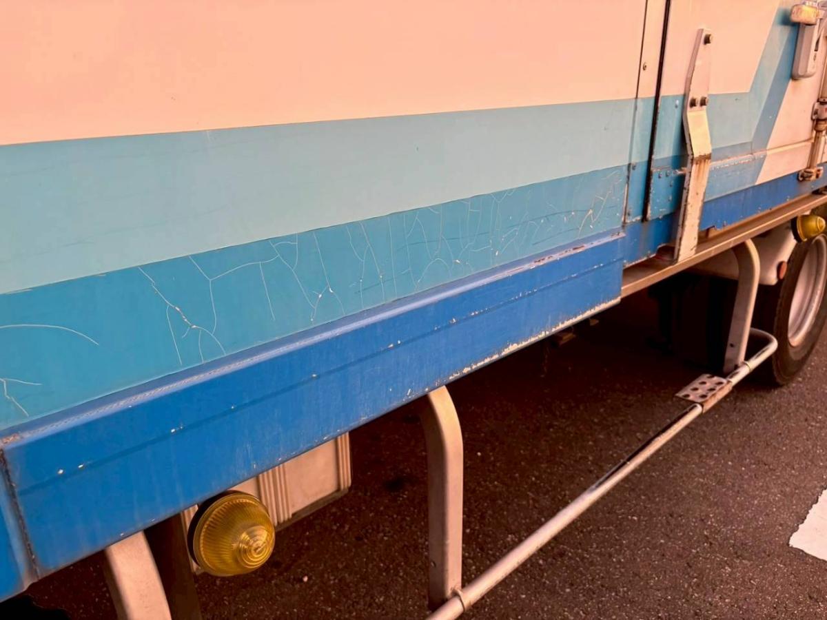 ワイドロング東プレ低温パワーゲート付きAT|中古トラックの販売・買取・査定のアイナビ