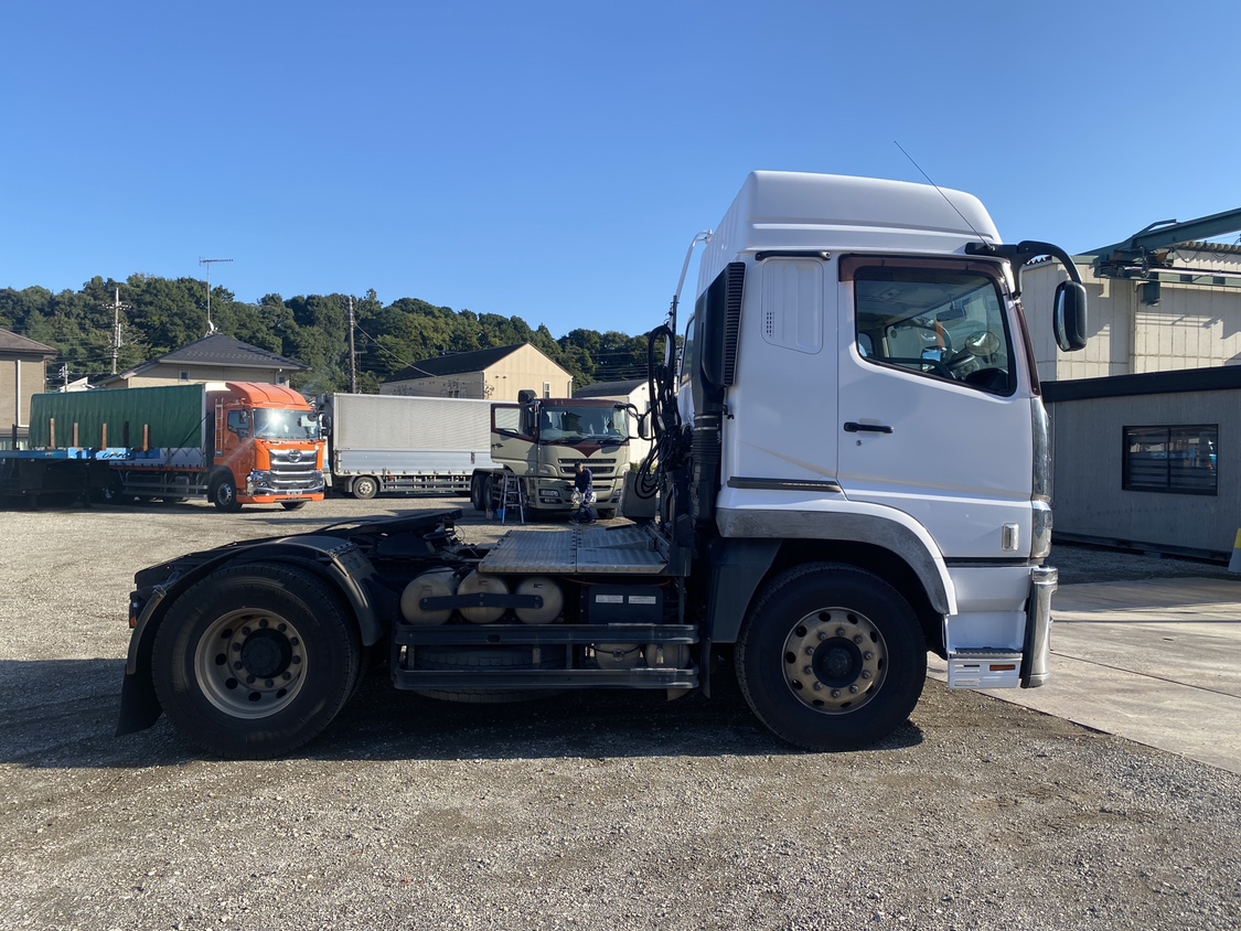 H28年式、スーパーグレート、ハイルーフトラクタ、車検付|中古トラックの販売・買取・査定のアイナビ