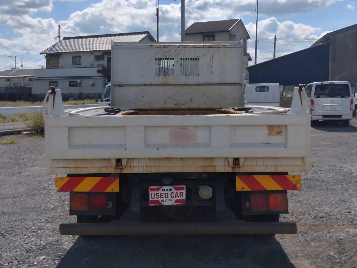 トヨタトヨエースタンクローリー 1層3.3KL 消防書類有り|中古トラックの販売・買取・査定のアイナビ