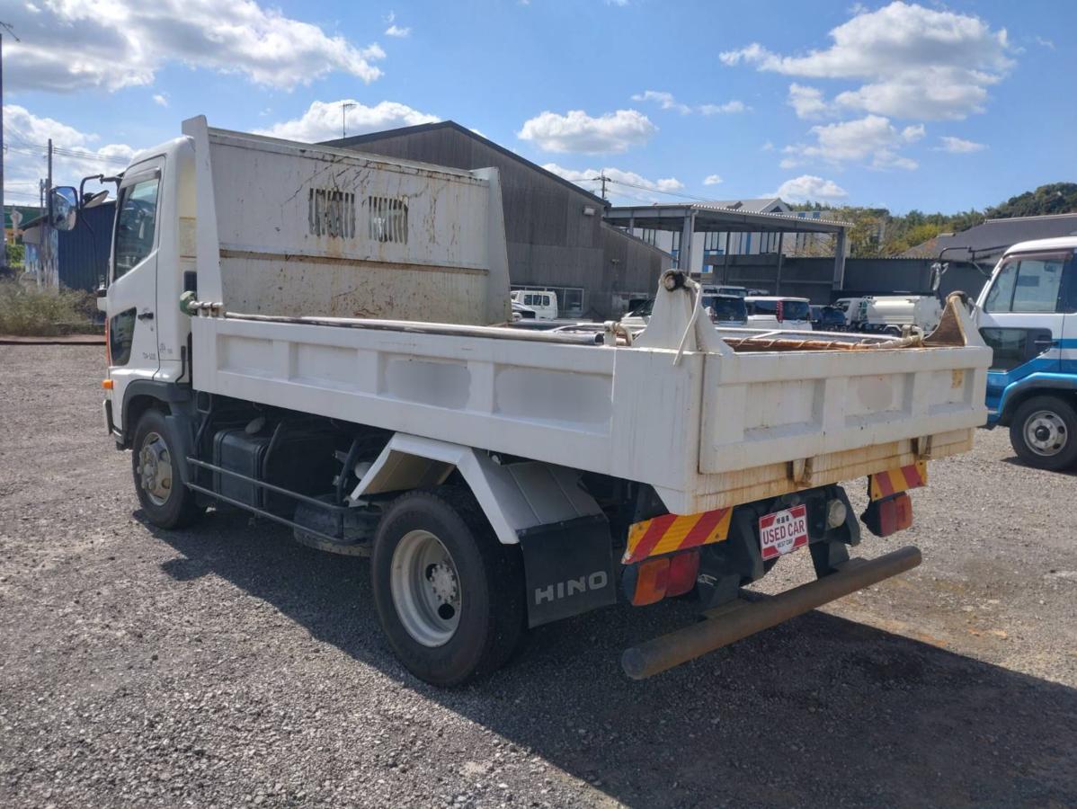 トヨタトヨエースタンクローリー 1層3.3KL 消防書類有り|中古トラックの販売・買取・査定のアイナビ