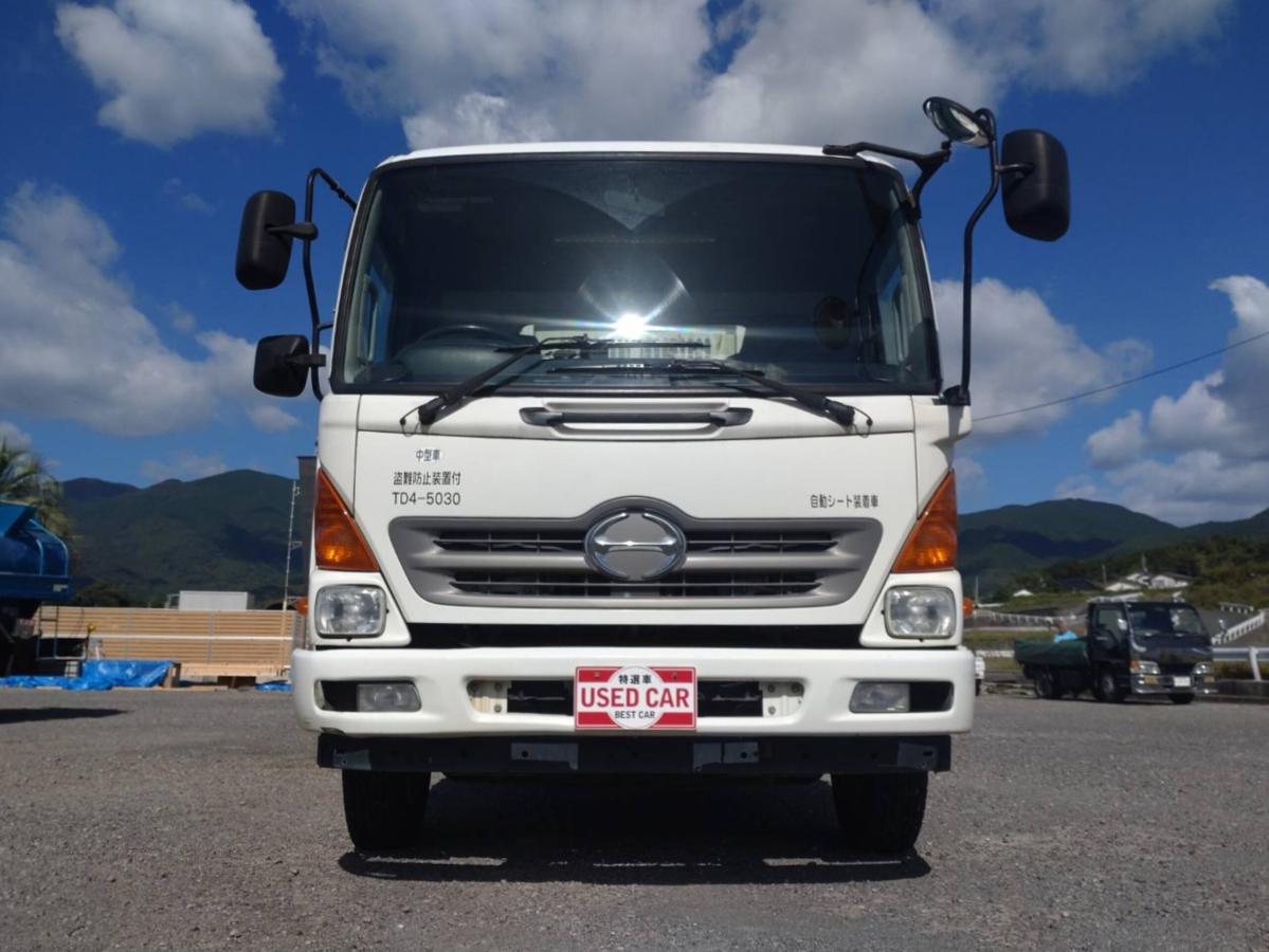 トヨタトヨエースタンクローリー 1層3.3KL 消防書類有り|中古トラックの販売・買取・査定のアイナビ