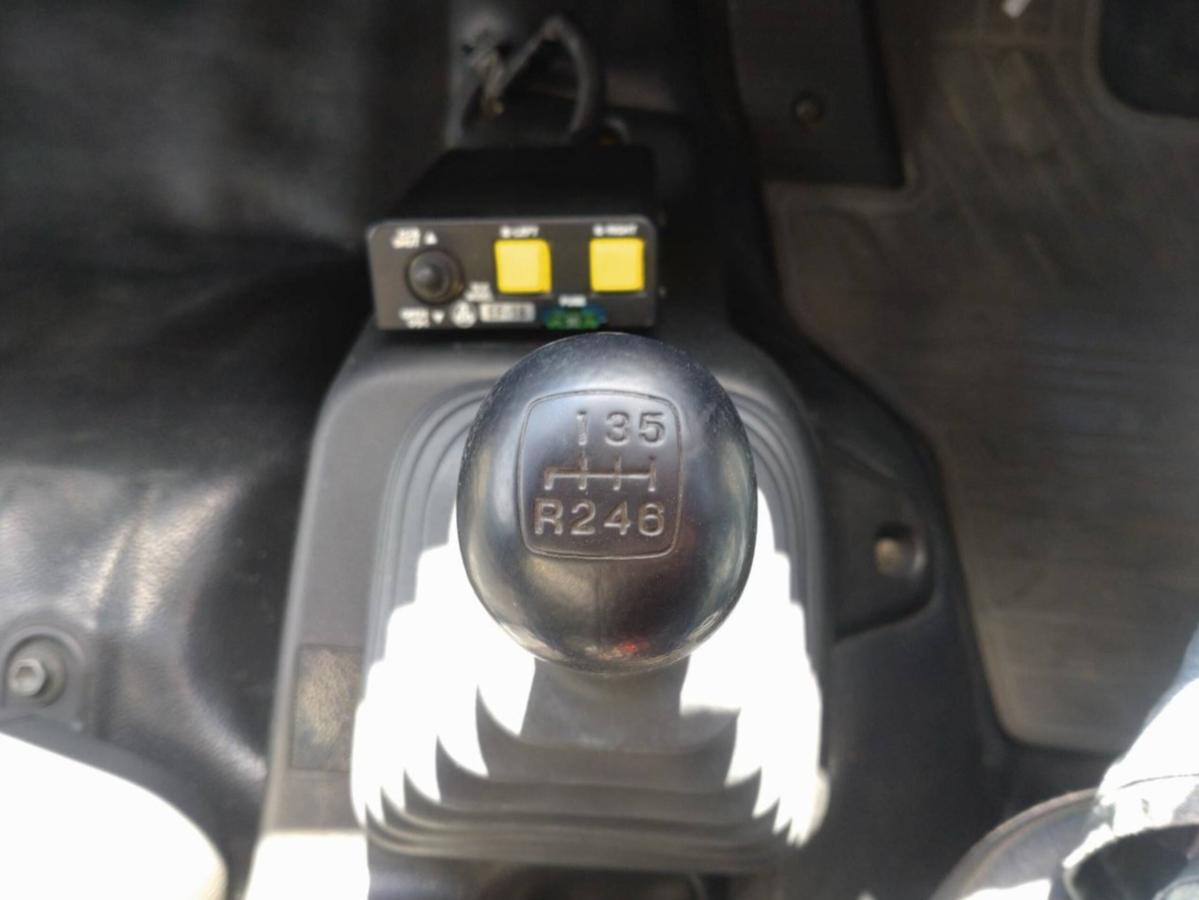 トヨタトヨエースタンクローリー 1層3.3KL 消防書類有り|中古トラックの販売・買取・査定のアイナビ