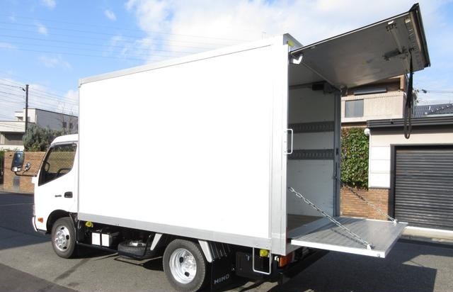 日野 バン車 デュトロ|中古トラックの販売・買取・査定のアイナビ