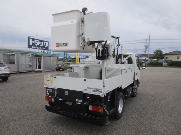 日野デュトロ高所作業車|中古トラックの販売・買取・査定のアイナビ