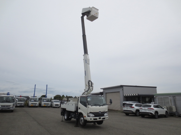 日野デュトロ高所作業車|中古トラックの販売・買取・査定のアイナビ