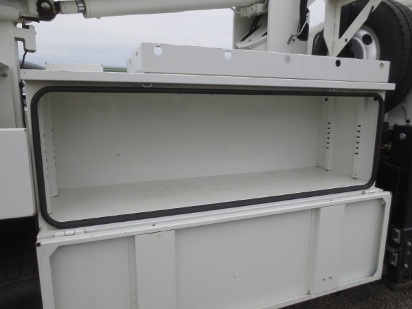 日野デュトロ高所作業車|中古トラックの販売・買取・査定のアイナビ