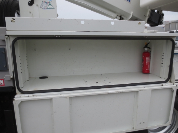 日野デュトロ高所作業車|中古トラックの販売・買取・査定のアイナビ