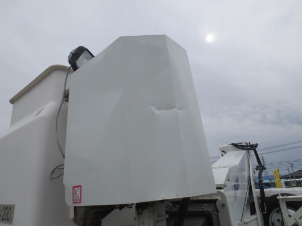 日野デュトロ高所作業車|中古トラックの販売・買取・査定のアイナビ