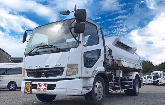 三菱ふそうファイター 増トン タンクローリー 6トン 3層6KL|中古トラックの販売・買取・査定のアイナビ