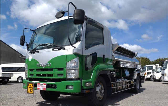 いすゞフォワード 4トン ステンレス タンクローリー 2層4KL|中古トラックの販売・買取・査定のアイナビ