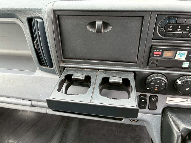 ワイドロング4トン積載5速MTマニュアル3t4t|中古トラックの販売・買取・査定のアイナビ