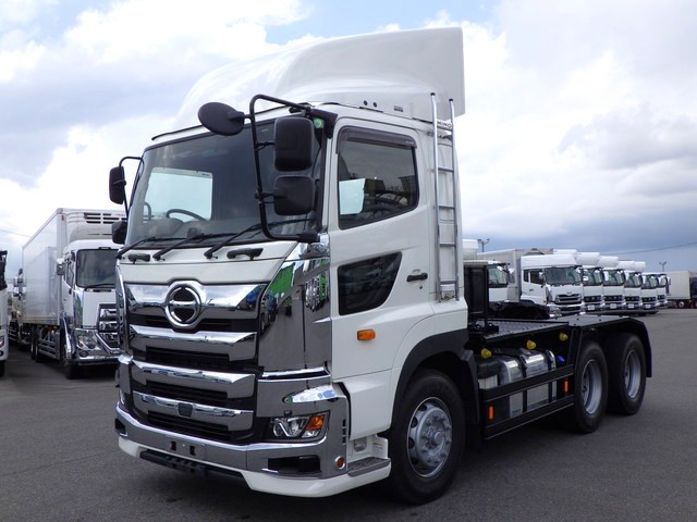 日野2DG-SS1EKHAWヘッド2デフ第5輪荷重18t|中古トラックの販売・買取・査定のアイナビ