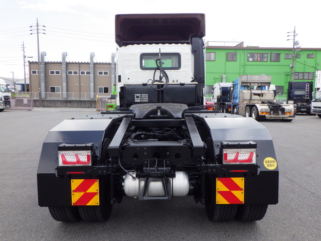 日野2DG-SS1EKHAWヘッド2デフ第5輪荷重18t|中古トラックの販売・買取・査定のアイナビ