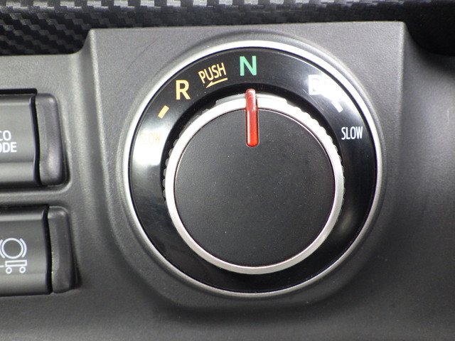 日野2DG-SS1EKHAWヘッド2デフ第5輪荷重18t|中古トラックの販売・買取・査定のアイナビ