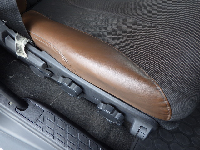 日野2DG-SS1EKHAWヘッド2デフ第5輪荷重18t|中古トラックの販売・買取・査定のアイナビ