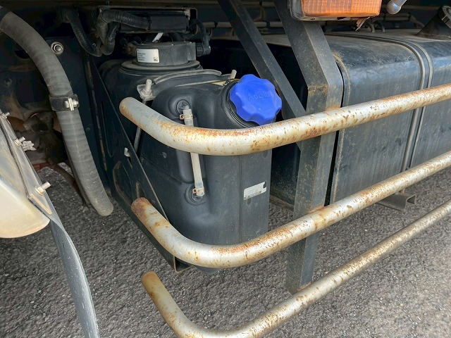 4段ラジコン★4軸低床2デフ★後輪エアサス★12.3トン積載!|中古トラックの販売・買取・査定のアイナビ