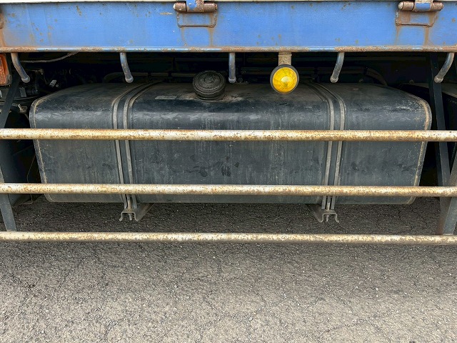 4段ラジコン★4軸低床2デフ★後輪エアサス★12.3トン積載!|中古トラックの販売・買取・査定のアイナビ