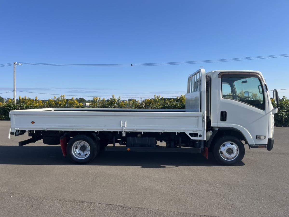 平成27年エルフワイドロング平ボディー4WD外装仕上げ済|中古トラックの販売・買取・査定のアイナビ