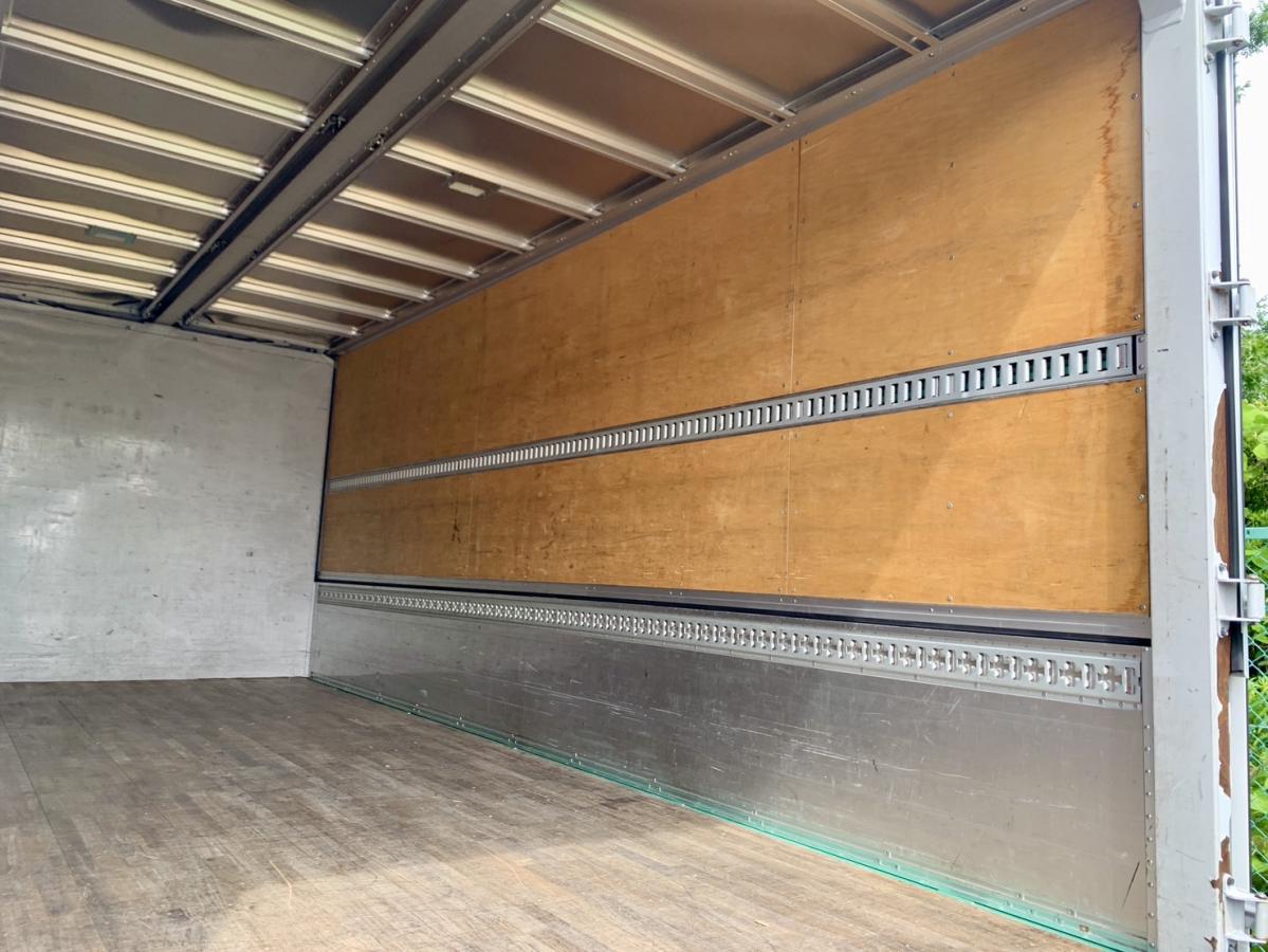 フォワード H28年式TKG-FRR90T2ワイドベット付6M/Tエアサスウイング|中古トラックの販売・買取・査定のアイナビ