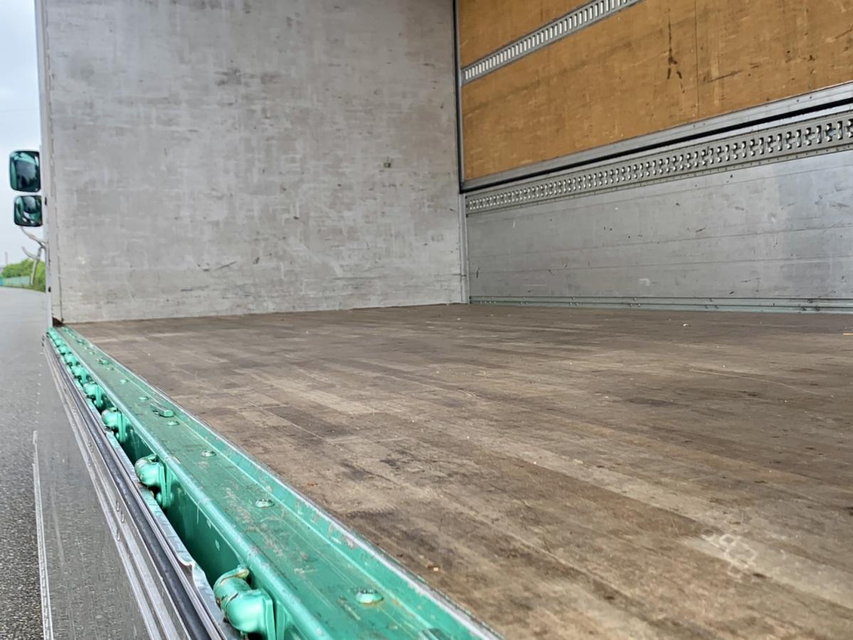 フォワード H28年式TKG-FRR90T2ワイドベット付6M/Tエアサスウイング|中古トラックの販売・買取・査定のアイナビ