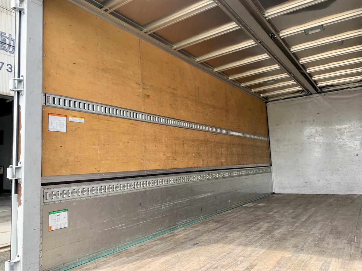 フォワード H28年式TKG-FRR90T2ワイドベット付6M/Tエアサスウイング|中古トラックの販売・買取・査定のアイナビ