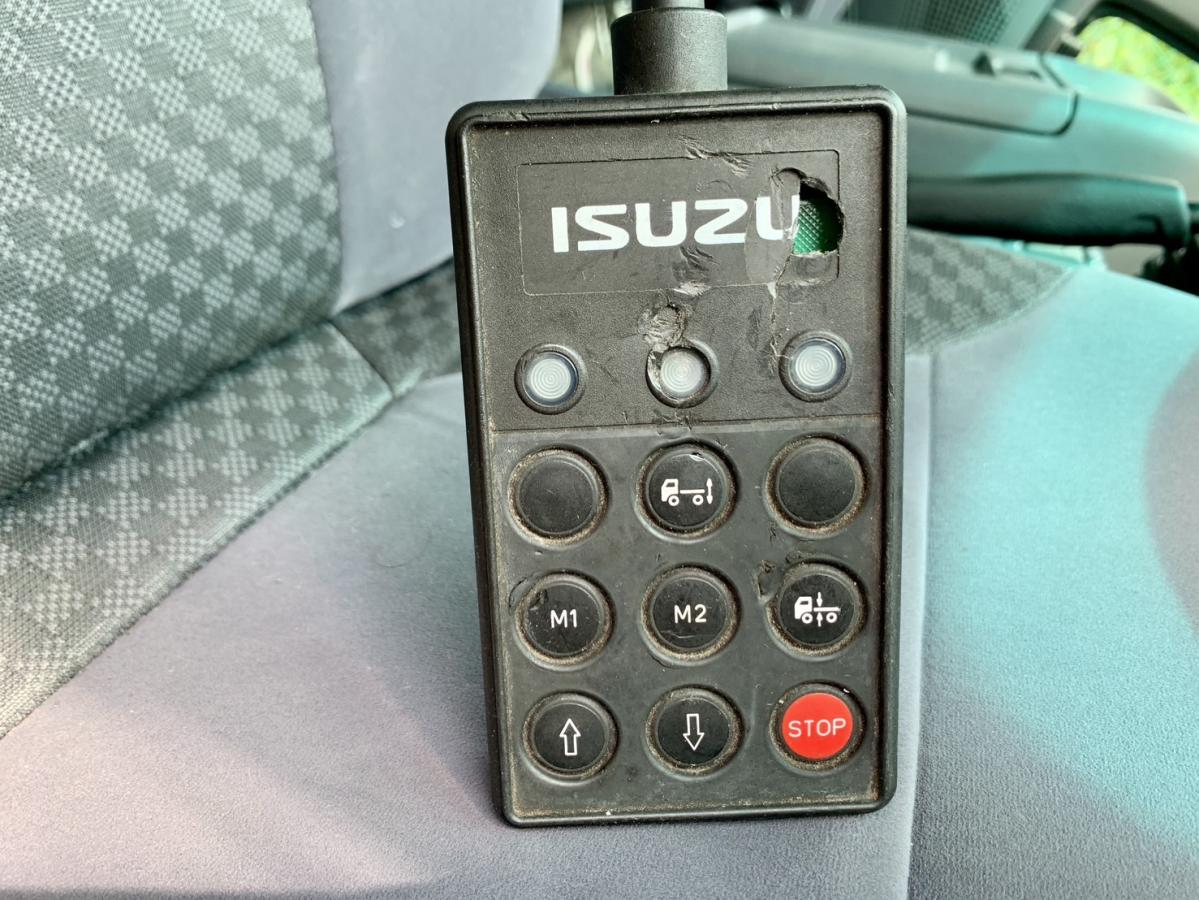 フォワード H28年式TKG-FRR90T2ワイドベット付6M/Tエアサスウイング|中古トラックの販売・買取・査定のアイナビ