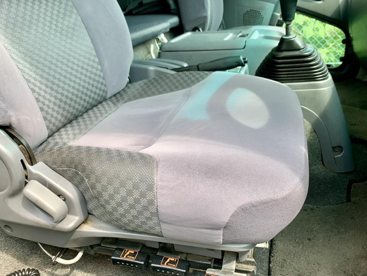 フォワード H28年式TKG-FRR90T2ワイドベット付6M/Tエアサスウイング|中古トラックの販売・買取・査定のアイナビ