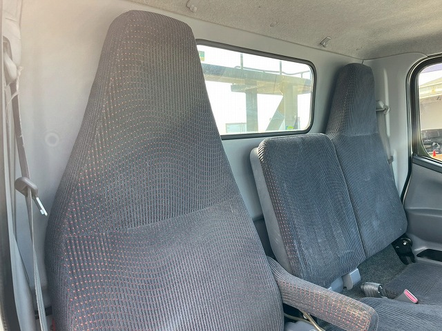 カスタム★新明和アームロール★ツインホイスト★3トン積載|中古トラックの販売・買取・査定のアイナビ