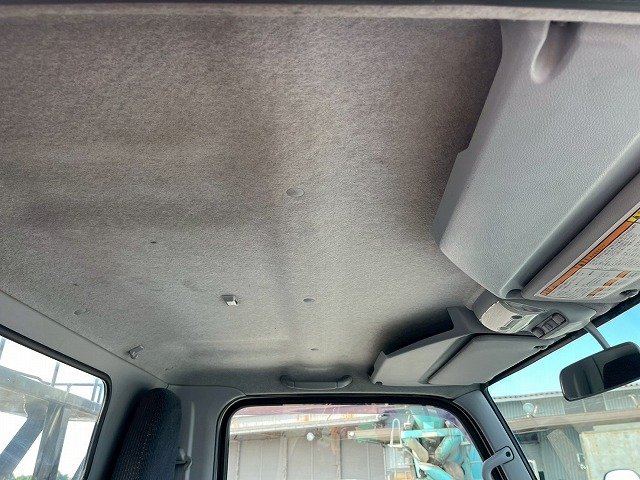 カスタム★新明和アームロール★ツインホイスト★3トン積載|中古トラックの販売・買取・査定のアイナビ