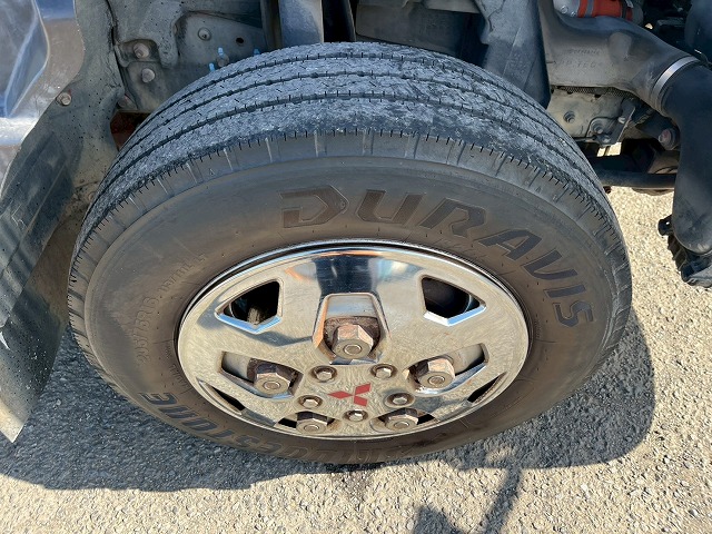 カスタム★新明和アームロール★ツインホイスト★3トン積載|中古トラックの販売・買取・査定のアイナビ