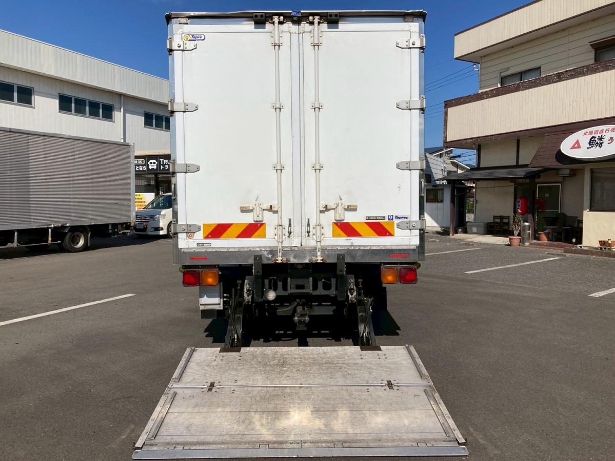 冷蔵冷凍車3.05トン積載低温格納PG6200ボディ左サイド扉|中古トラックの販売・買取・査定のアイナビ