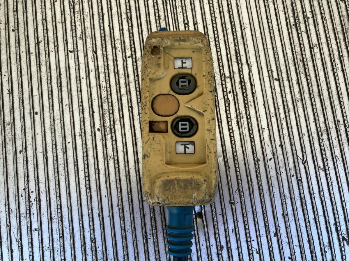 冷蔵冷凍車3.05トン積載低温格納PG6200ボディ左サイド扉|中古トラックの販売・買取・査定のアイナビ