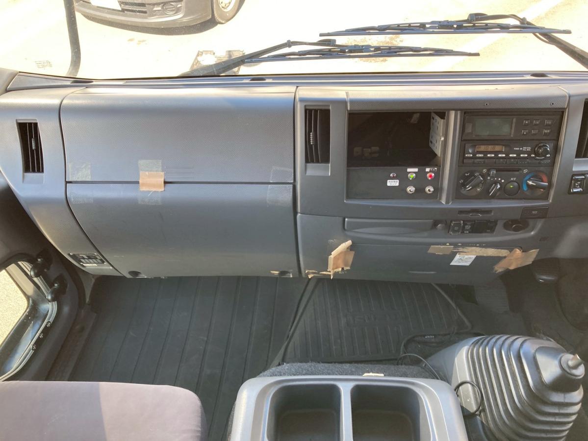 冷蔵冷凍車3.05トン積載低温格納PG6200ボディ左サイド扉|中古トラックの販売・買取・査定のアイナビ