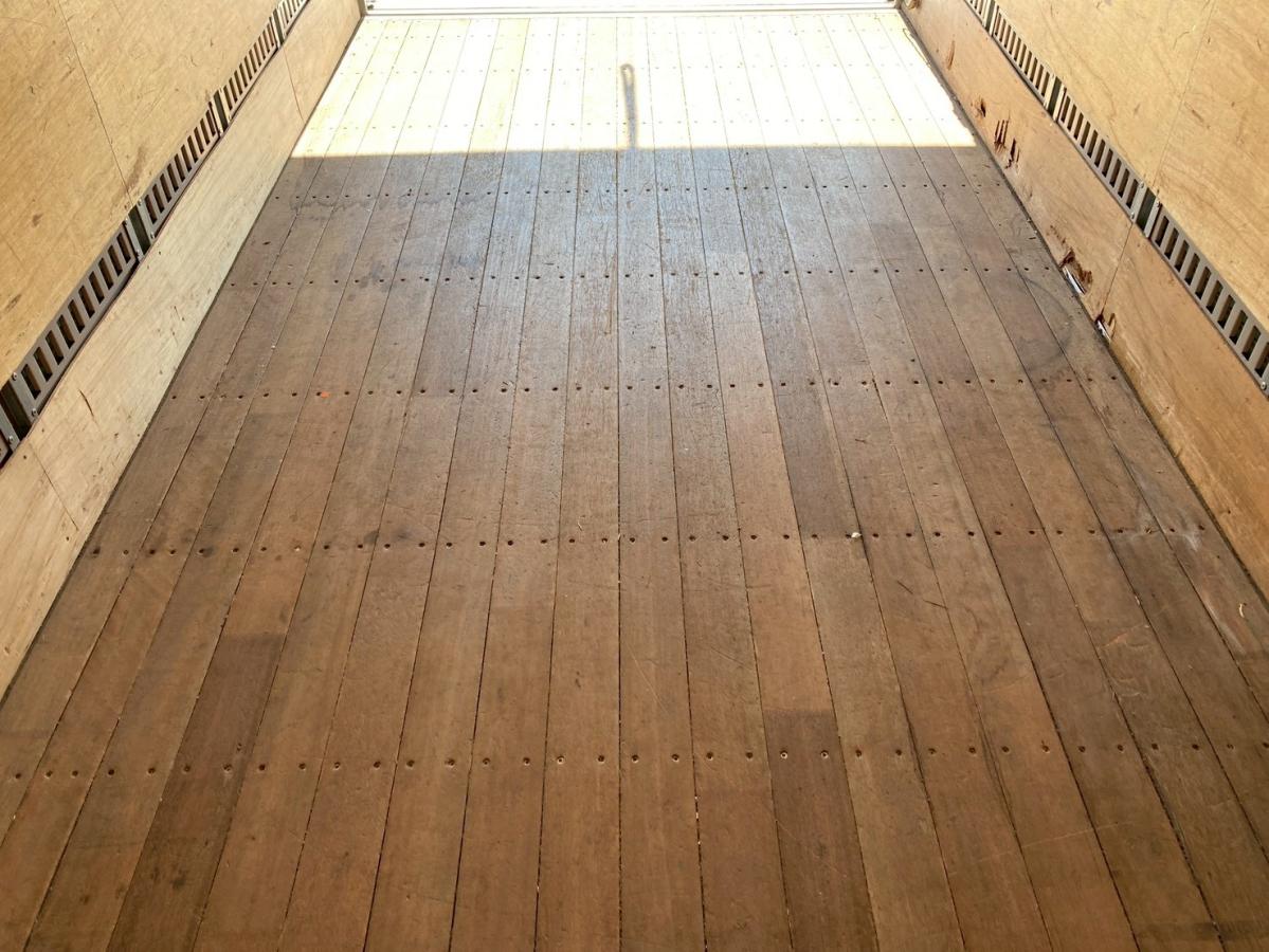 アルミバンワイド超ロング跳上PGラッシング3段スムーサー|中古トラックの販売・買取・査定のアイナビ