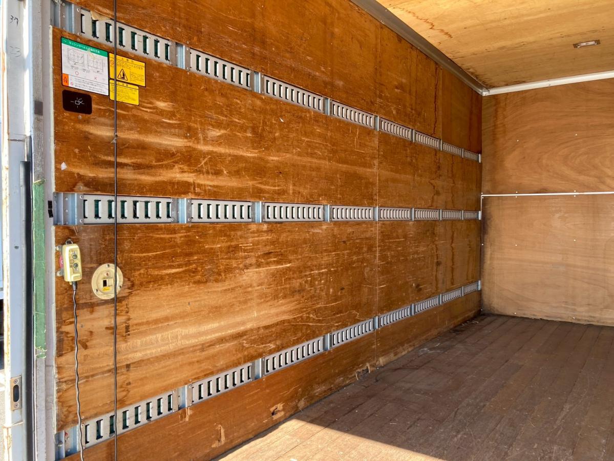 アルミバンワイド超ロング跳上PGラッシング3段スムーサー|中古トラックの販売・買取・査定のアイナビ