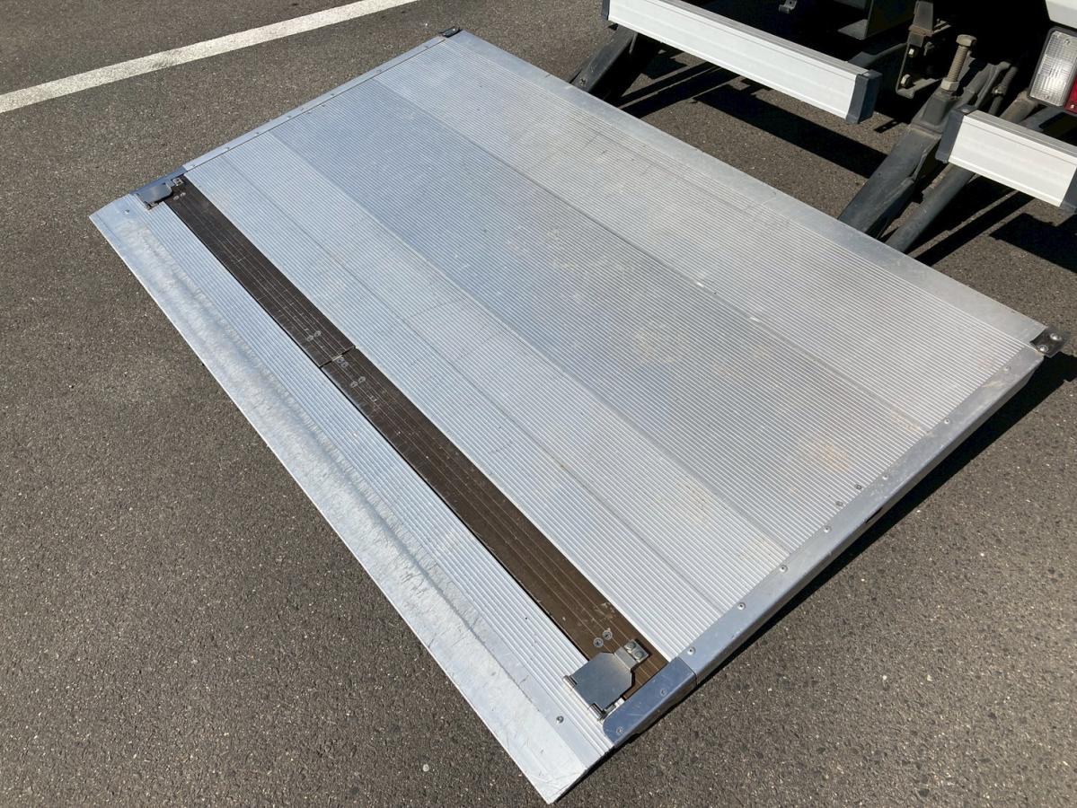 アルミバンワイド超ロング跳上PGラッシング3段スムーサー|中古トラックの販売・買取・査定のアイナビ