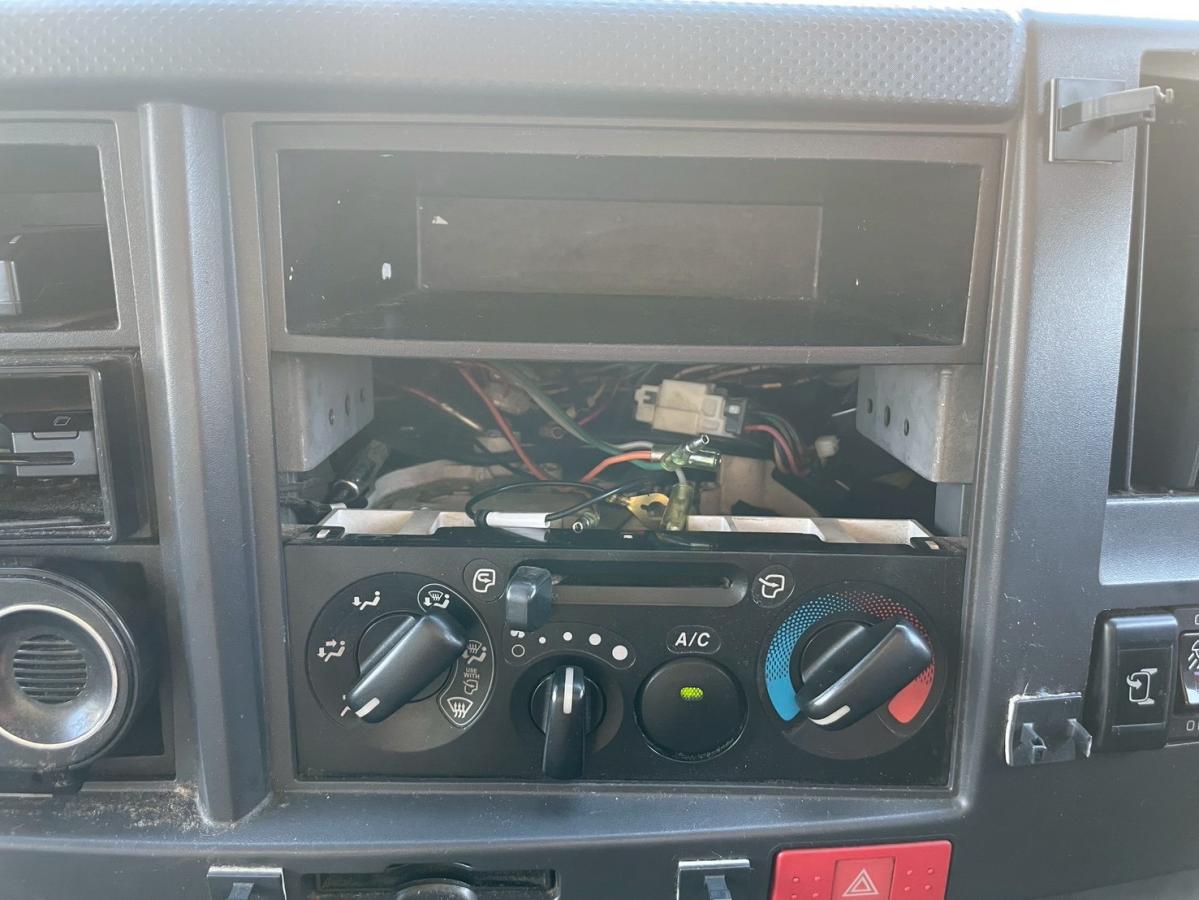 アルミバンワイド超ロング跳上PGラッシング3段スムーサー|中古トラックの販売・買取・査定のアイナビ