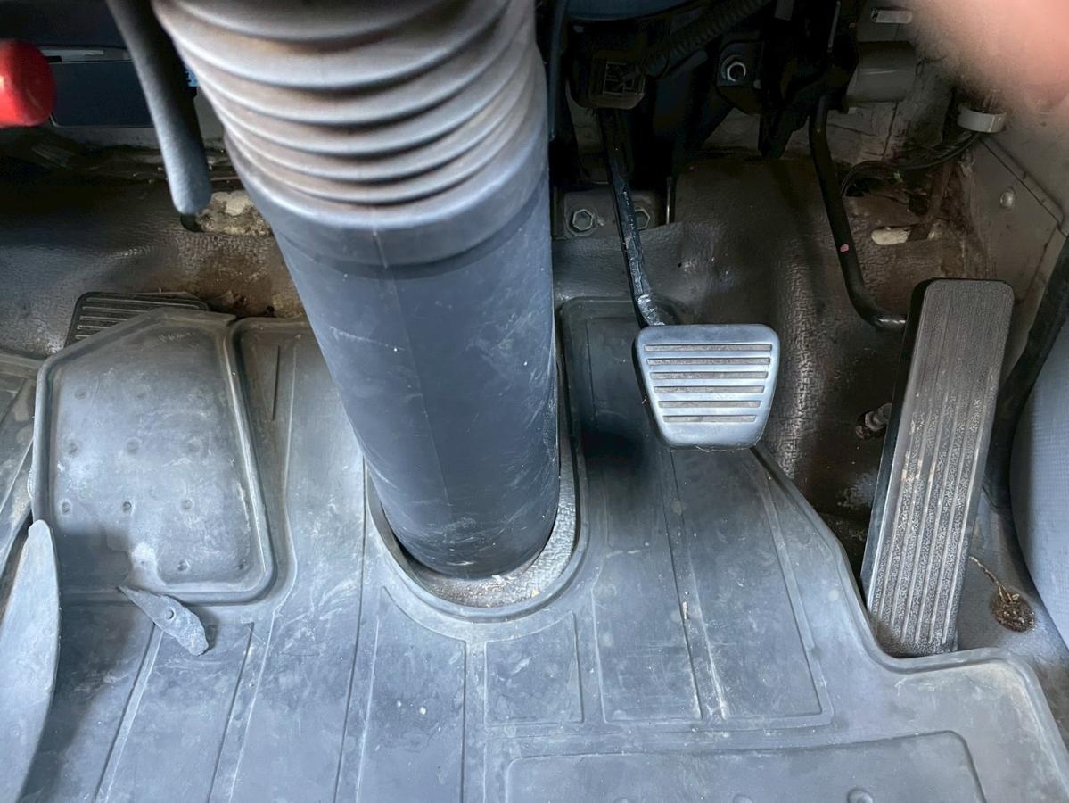 アルミバンワイド超ロング跳上PGラッシング3段スムーサー|中古トラックの販売・買取・査定のアイナビ