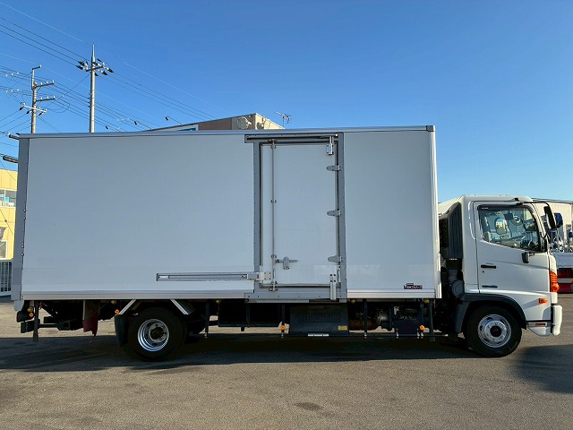 パネルバンセミワイドベッドレス日本フルハーフラッシング|中古トラックの販売・買取・査定のアイナビ