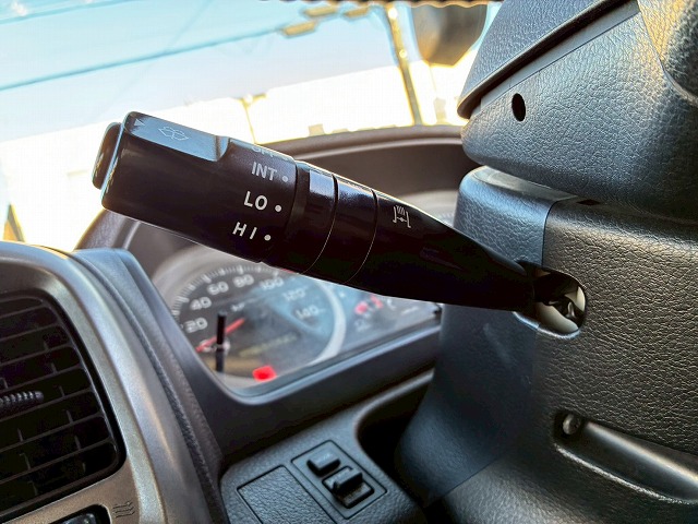 パネルバンセミワイドベッドレス日本フルハーフラッシング|中古トラックの販売・買取・査定のアイナビ