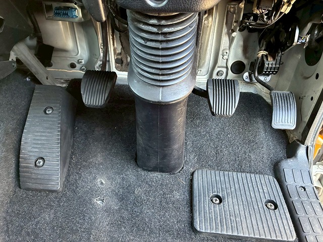 パネルバンセミワイドベッドレス日本フルハーフラッシング|中古トラックの販売・買取・査定のアイナビ