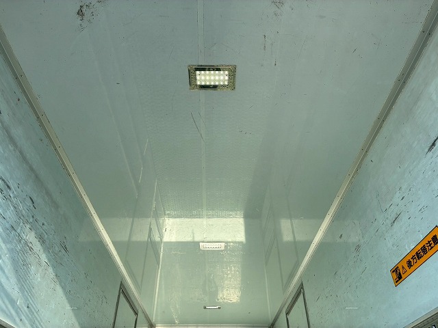 パネルバンセミワイドベッドレス日本フルハーフラッシング|中古トラックの販売・買取・査定のアイナビ