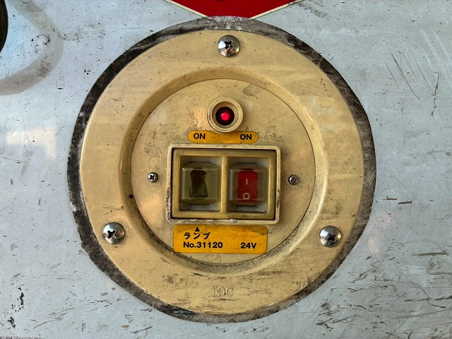 パネルバンセミワイドベッドレス日本フルハーフラッシング|中古トラックの販売・買取・査定のアイナビ