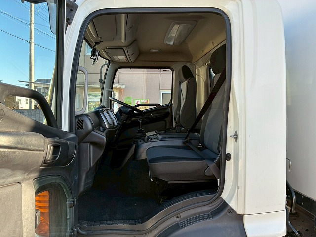 パネルバンセミワイドベッドレス日本フルハーフラッシング|中古トラックの販売・買取・査定のアイナビ