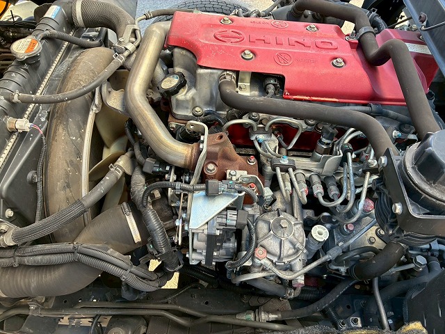 パネルバンセミワイドベッドレス日本フルハーフラッシング|中古トラックの販売・買取・査定のアイナビ