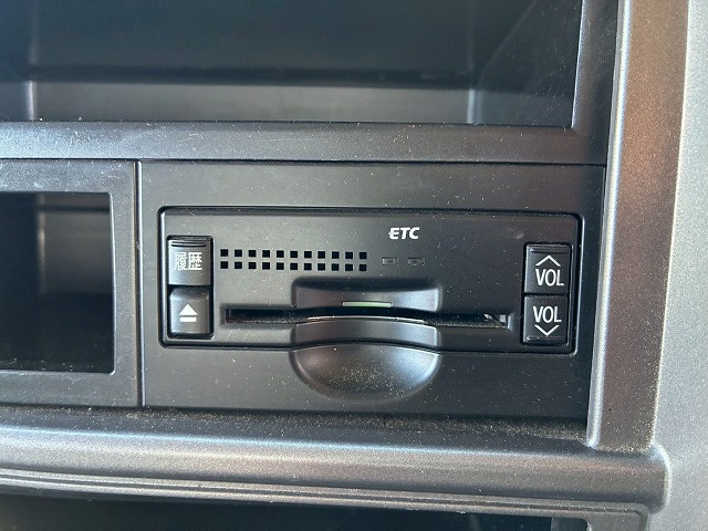 パネルバンセミワイドベッドレス日本フルハーフラッシング|中古トラックの販売・買取・査定のアイナビ