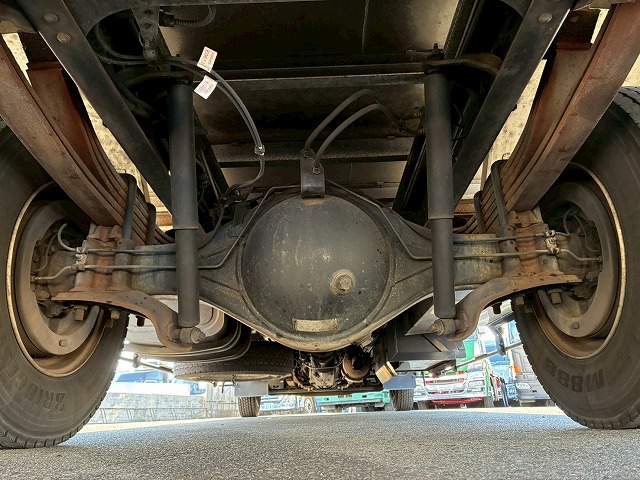 パネルバンセミワイドベッドレス日本フルハーフラッシング|中古トラックの販売・買取・査定のアイナビ