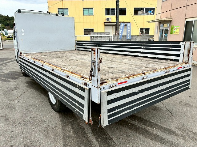 アルミブロックTOYOBODY175馬力5速MT4t8t中型|中古トラックの販売・買取・査定のアイナビ